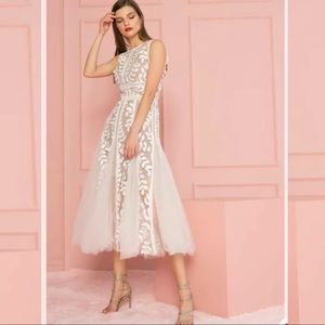 Bronx and Banco Saba blanc floral appliqué dress